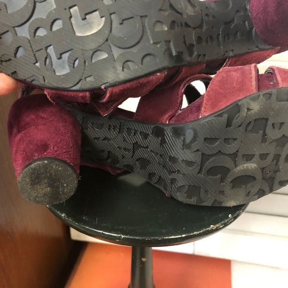 Gianni Bini Raspberry/Wine platform heels sandals peeptoe Size 6 suede - Picture 11 of 15